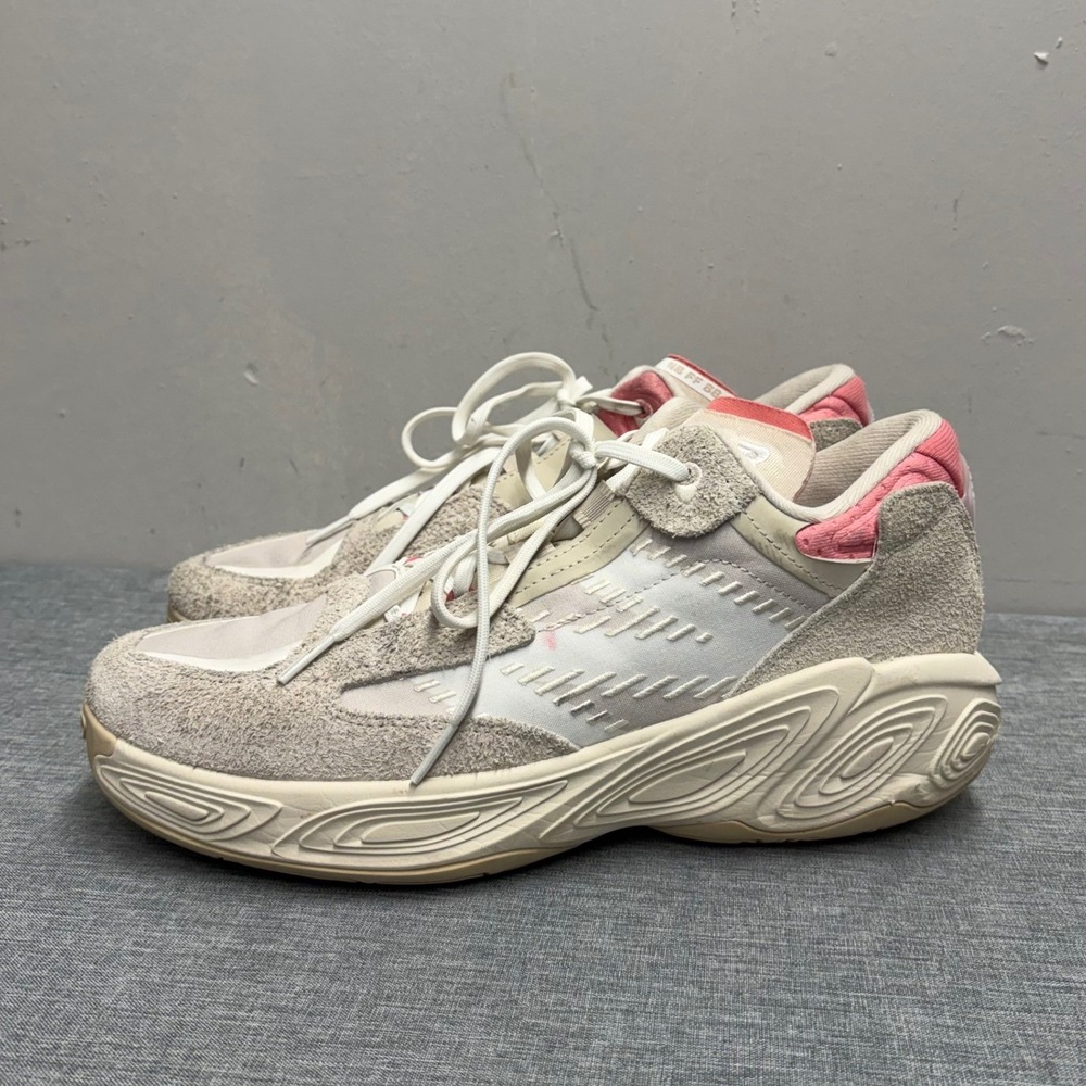 New Balance Fresh Foam BB v2 Men 10 Cream Pink Basketball Shoes BBFRSHP2 Suede